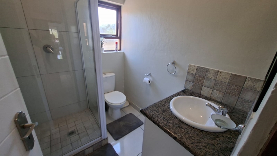 4 Bedroom Property for Sale in Buffelspoort Eco Estate North West